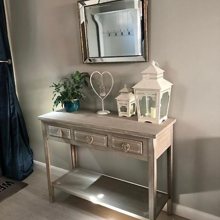 Boutique Townhouse In קרייסטצ'רץ' מראה חיצוני תמונה